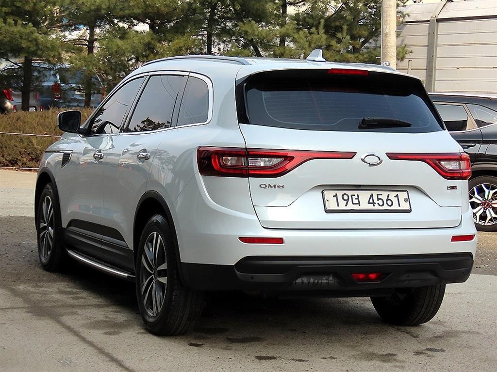 SAMSUNG QM6 - Vista 3