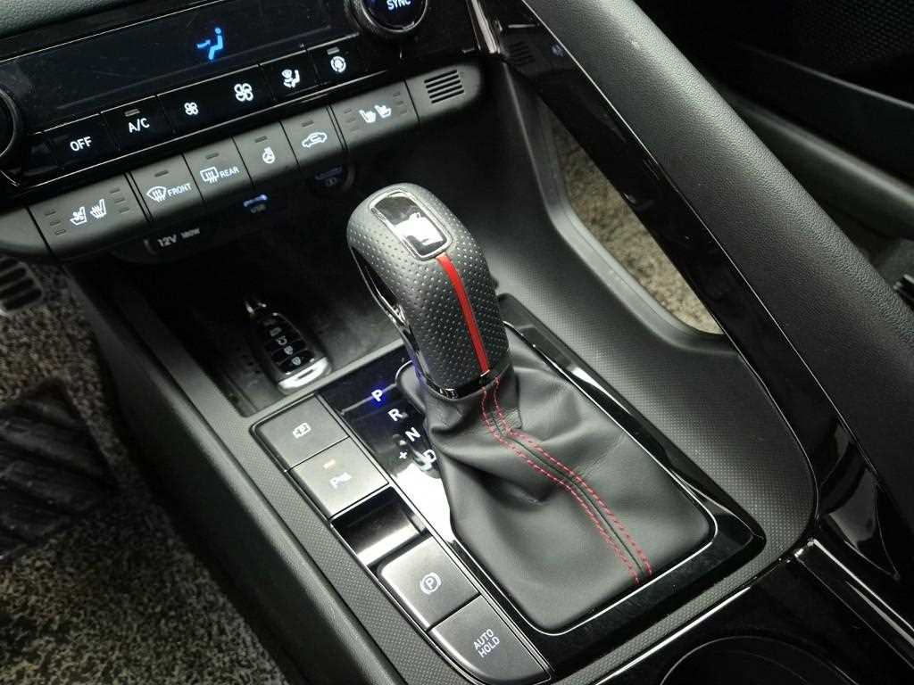 HYUNDAI Avante - Vista 8