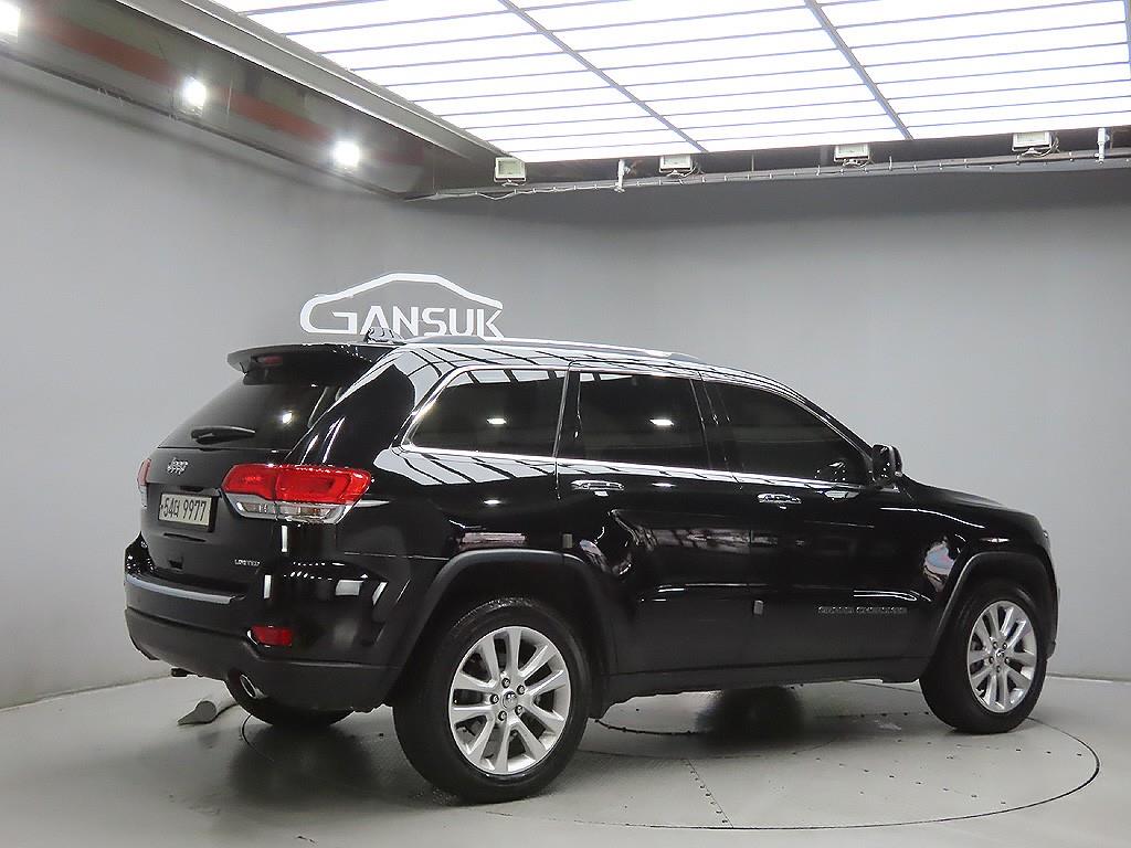 Jeep Cherokee - Vista 7