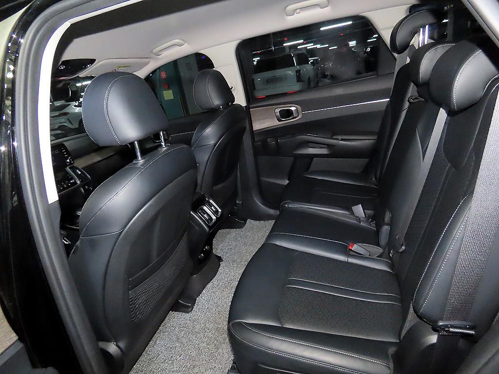 KIA Sorento - Vista 7