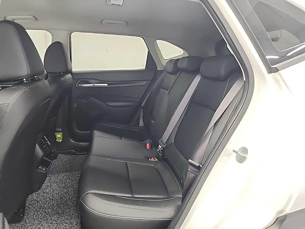 KIA Seltos - Vista 12