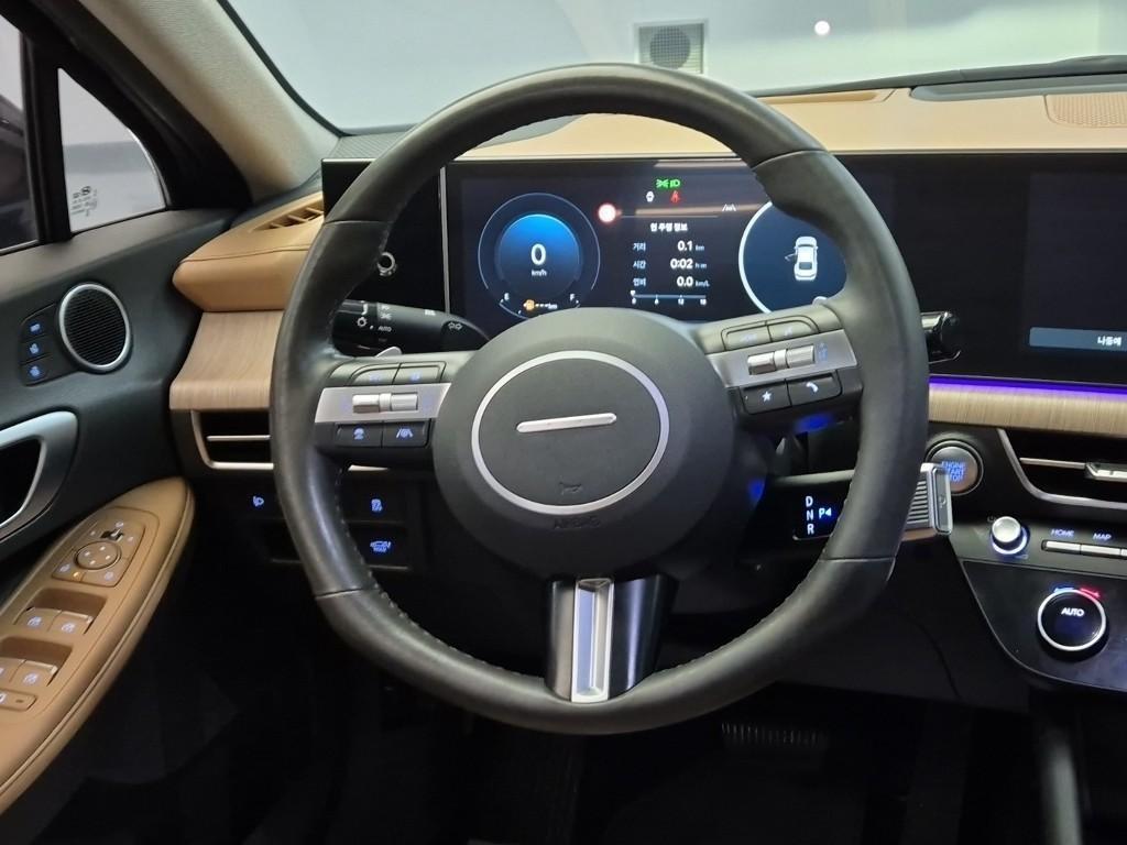 HYUNDAI Sonata - Vista 9