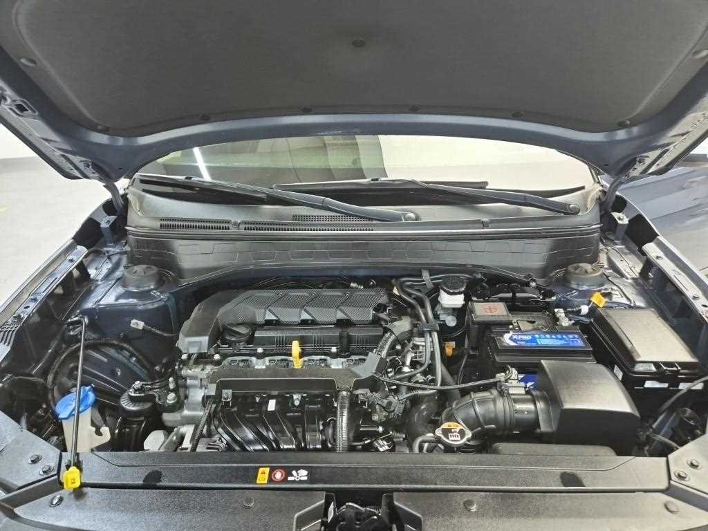 HYUNDAI Venue - Vista 5