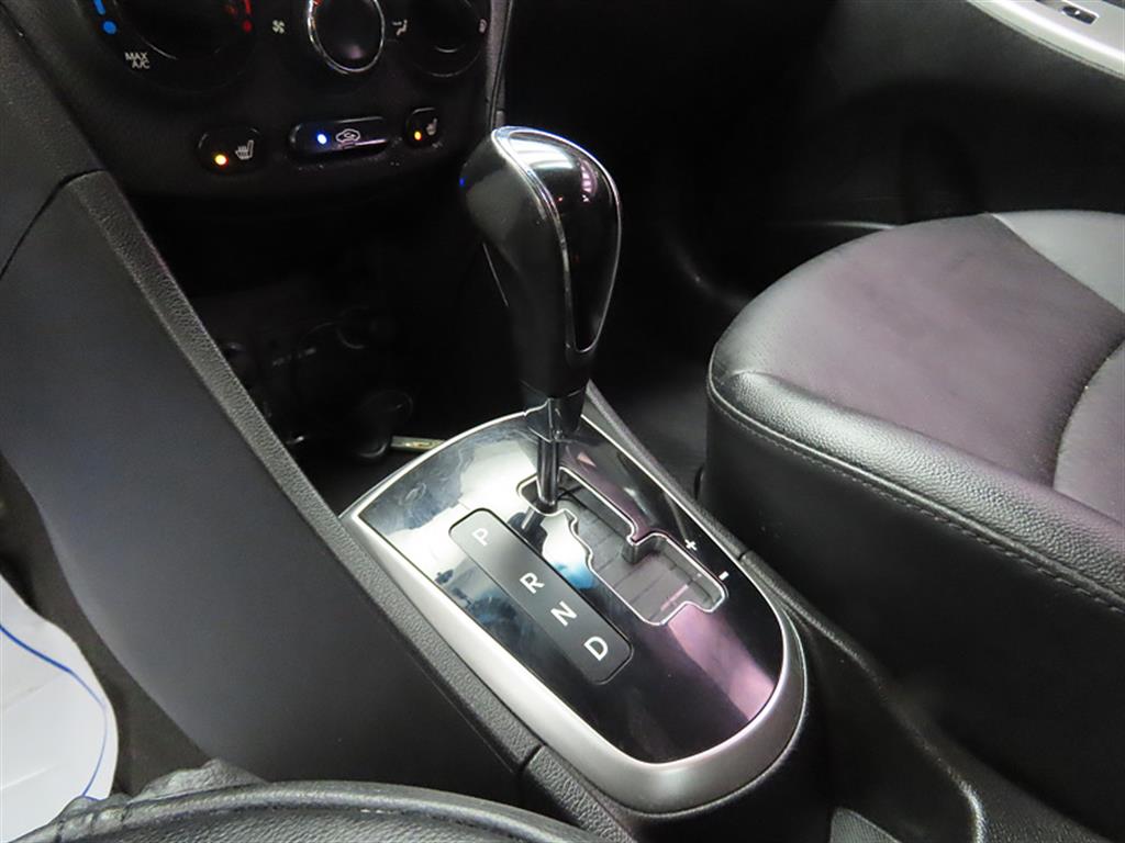 HYUNDAI Accent - Vista 11