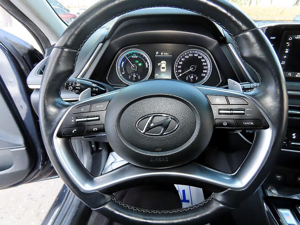 HYUNDAI Sonata - Vista 8