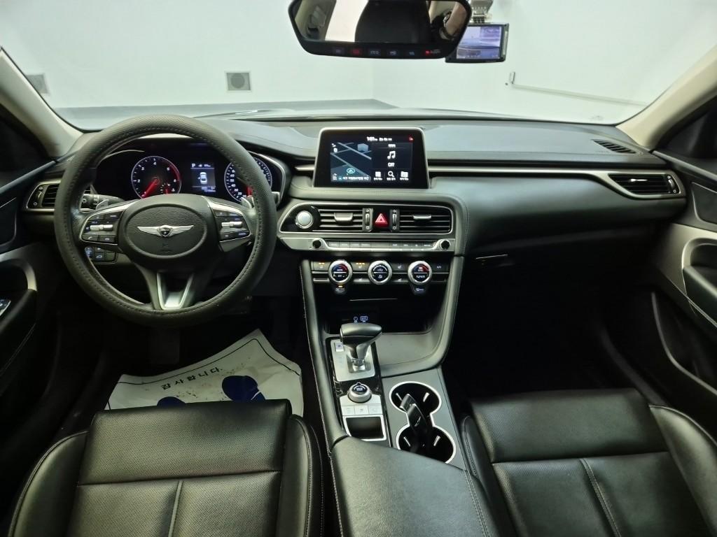 Genesis G70 - Vista 7