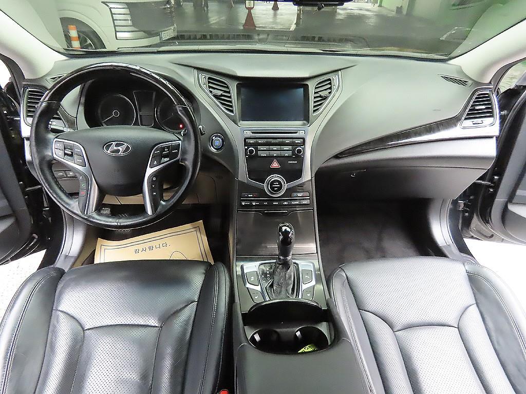 HYUNDAI Grandeur 2015 Negro - Importación desde Corea - HF Imports Iquique - Foto 11
