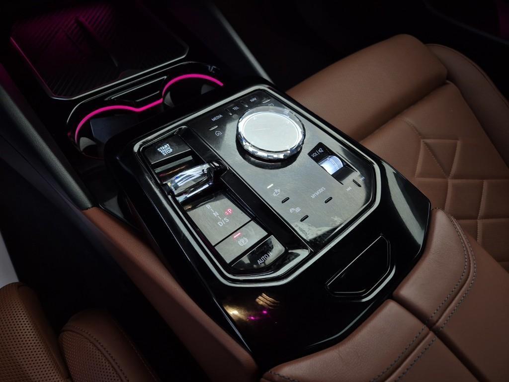 BMW 5 Series - Vista 8