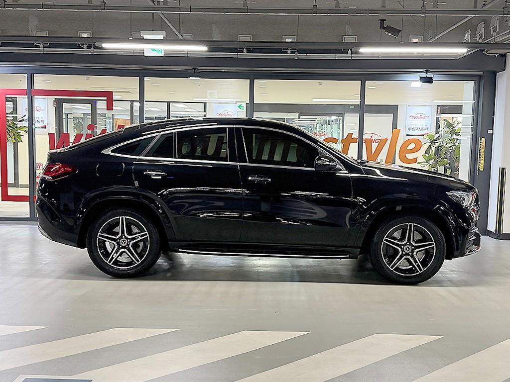 Mercedes Benz GLE Class - Vista 3