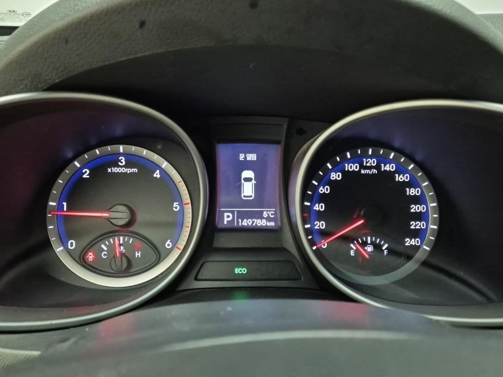 HYUNDAI Santa Fe - Vista 6