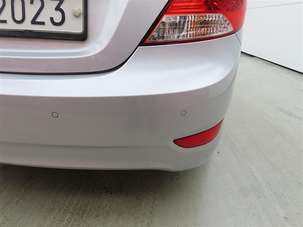 HYUNDAI Accent 2014 Plateado - Importación desde Corea - HF Imports Iquique - Foto 16