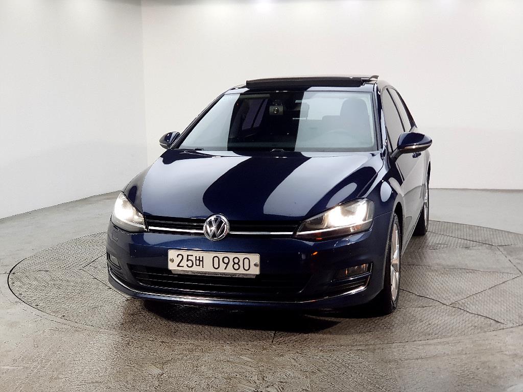 Volkswagen Golf - Vista 2