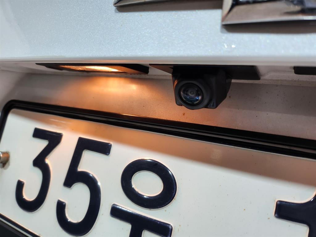 Chevrolet Malibu - Vista 5