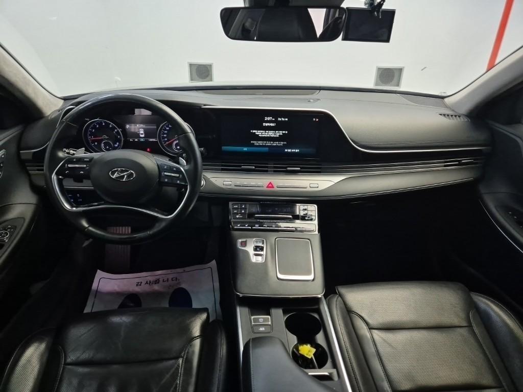 HYUNDAI Grandeur - Vista 7