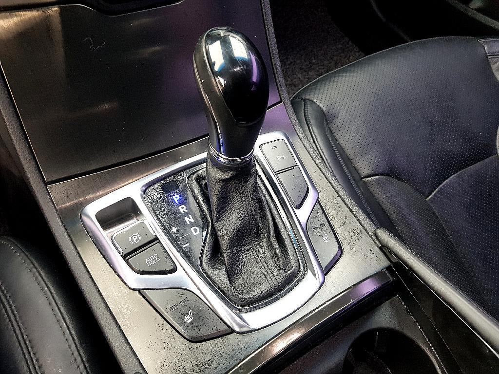 HYUNDAI Grandeur - Vista 12