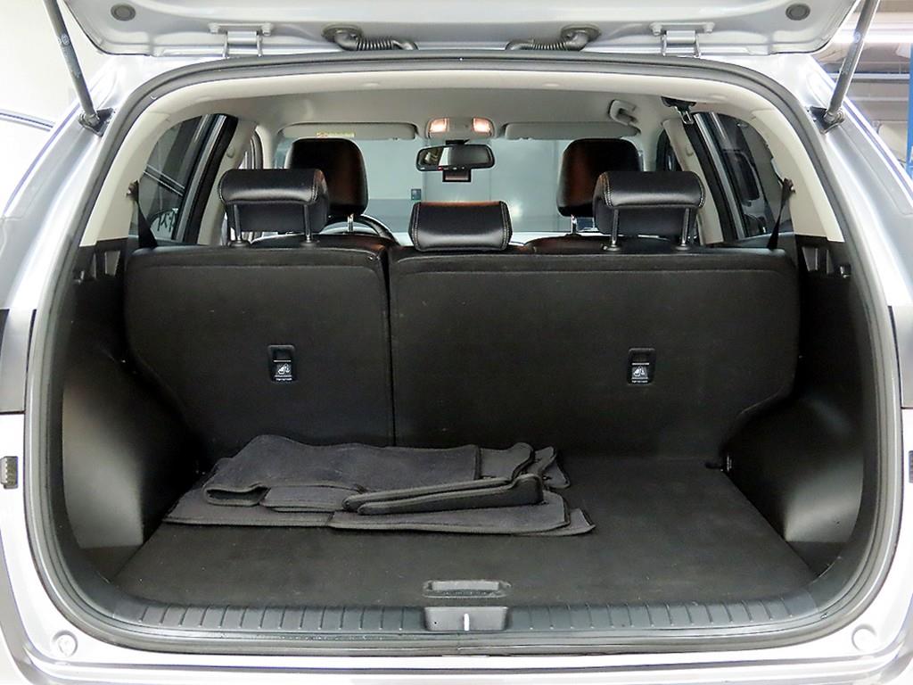 KIA Sportage - Vista 5