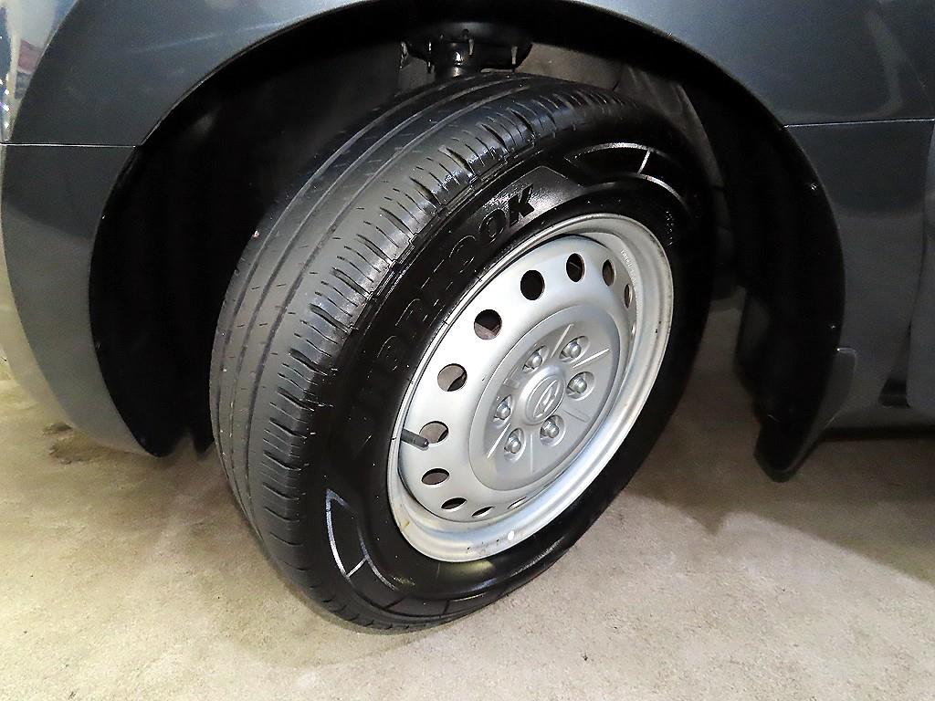 HYUNDAI Staria 2022 Gris - Importación desde Corea - HF Imports Iquique - Foto 17