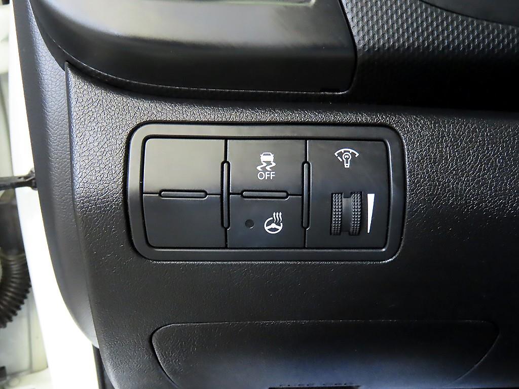 HYUNDAI Accent 2015 Blanco - Importación desde Corea - HF Imports Iquique - Foto 16