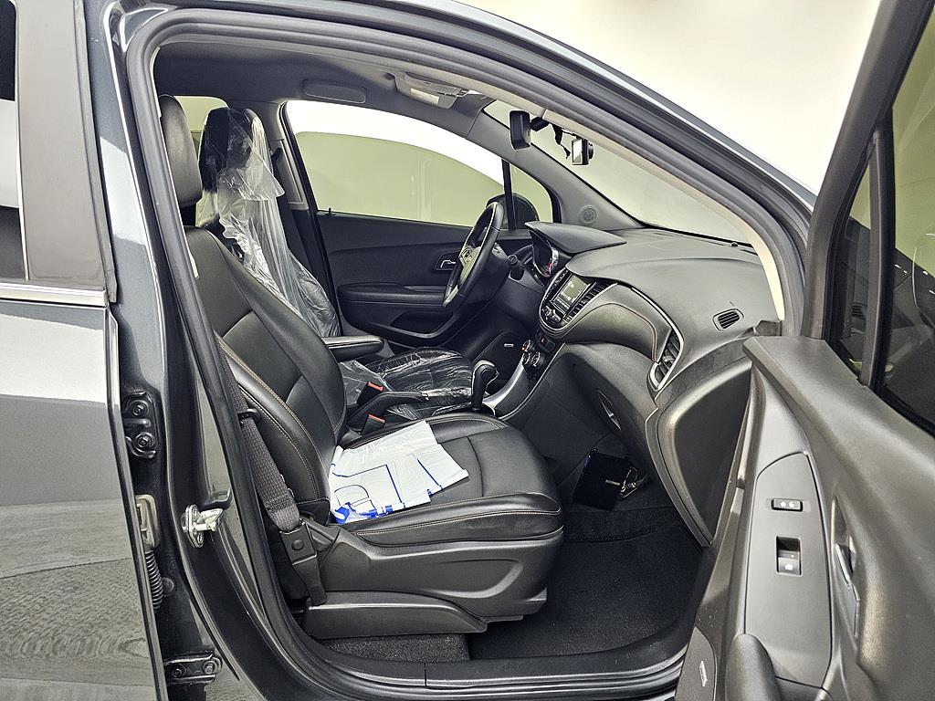 Chevrolet Trax - Vista 11