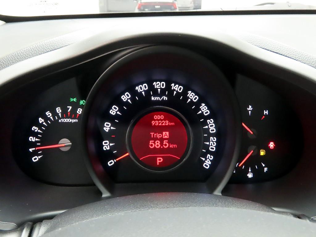 KIA Sportage - Vista 6