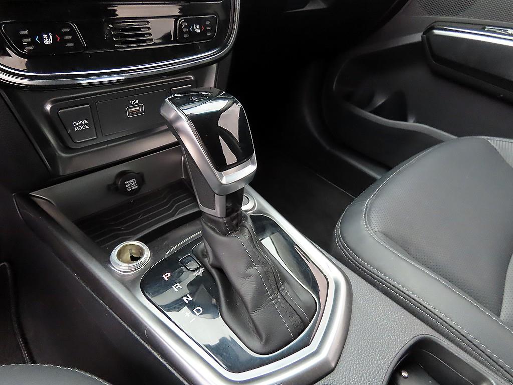 Ssangyong Tivoli - Vista 11