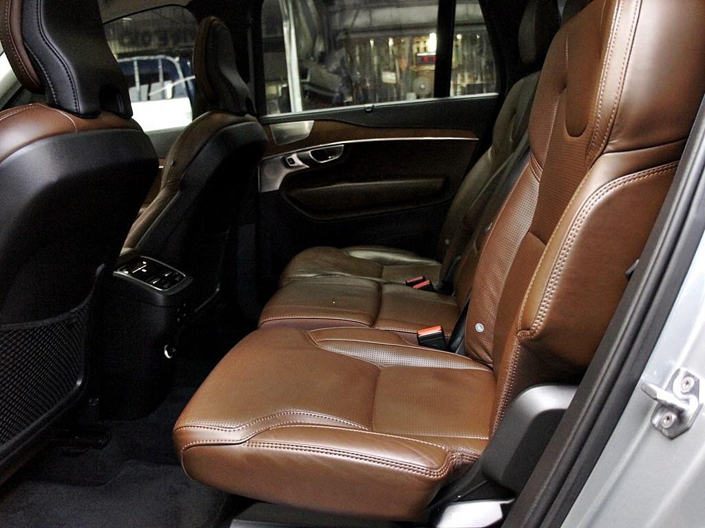 Volvo XC90 - Vista 11