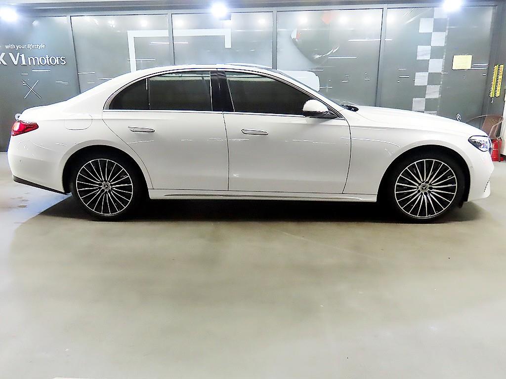 Mercedes Benz E class - Vista 3