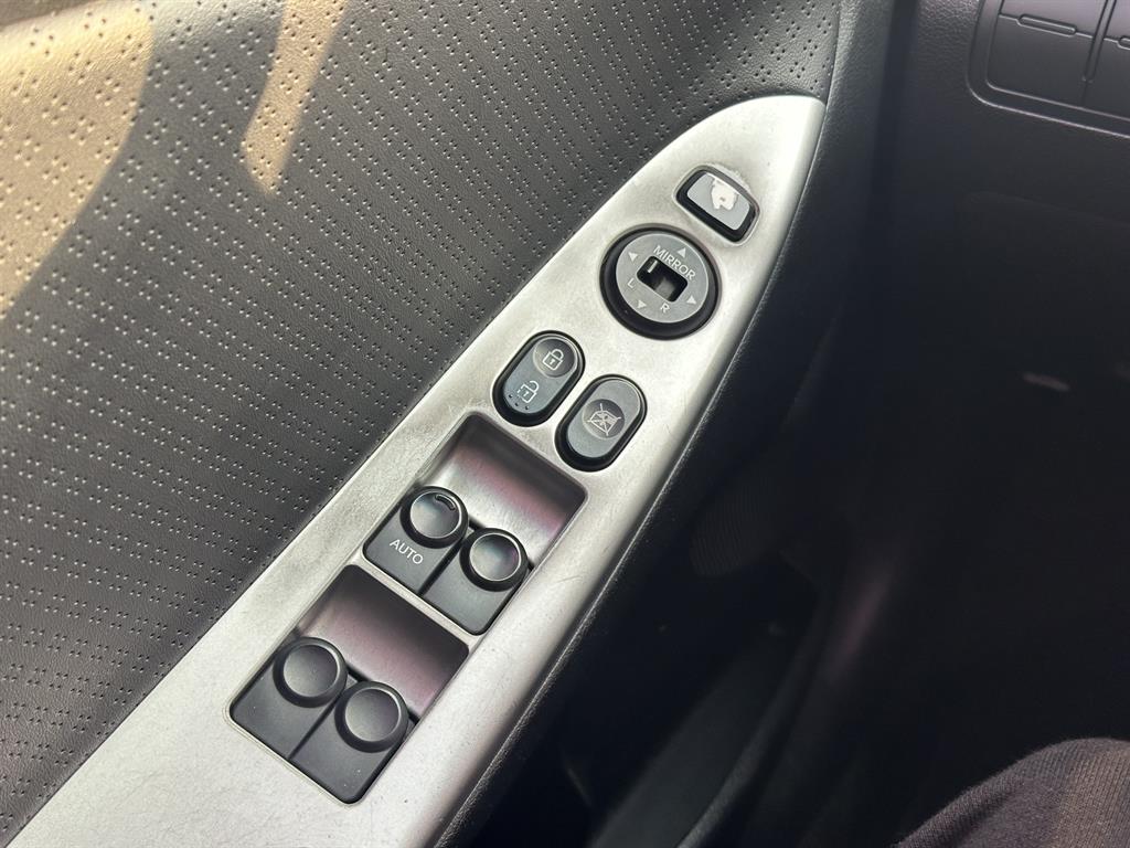 HYUNDAI Accent - Vista 9