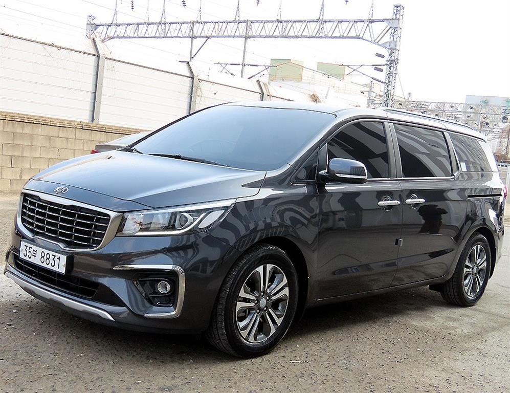KIA Carnival - Vista 2