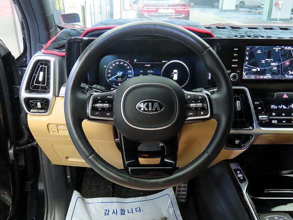 KIA Sorento - Vista 8