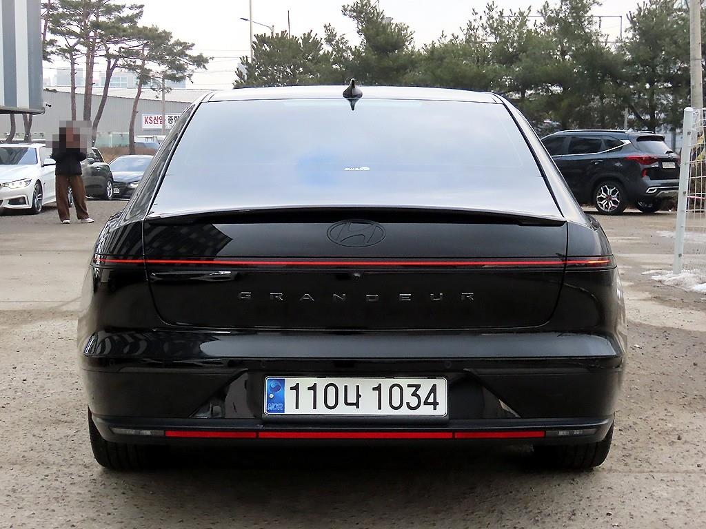 HYUNDAI Grandeur - Vista 4