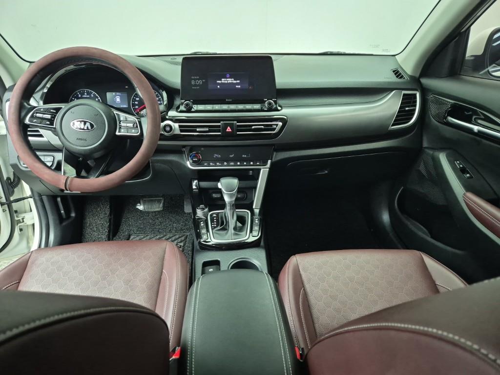 KIA Seltos - Vista 5