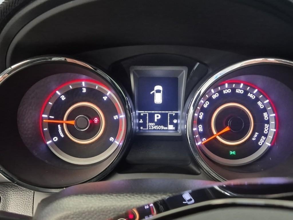 Ssangyong Tivoli 2017 Blanco - Importación desde Corea - HF Imports Iquique - Foto 16