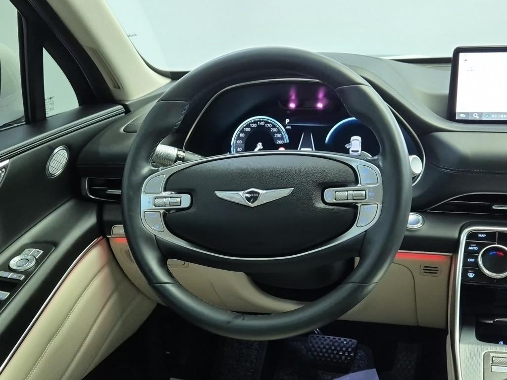 Genesis GV80 - Vista 9