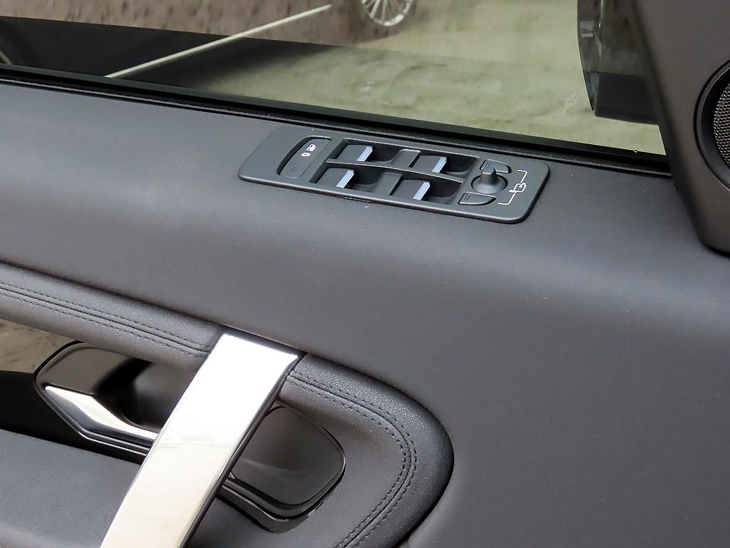 Land Rover Discovery Sports - Vista 11