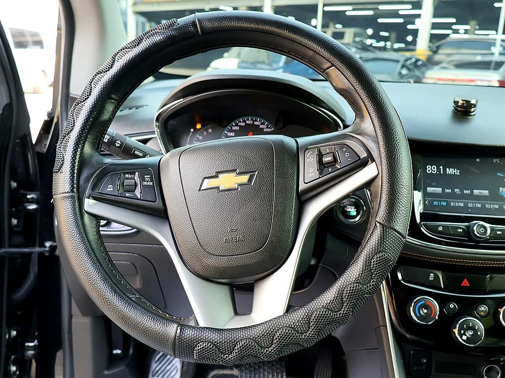 Chevrolet Trax 2018 Negro - Importación desde Corea - HF Imports Iquique - Foto 8