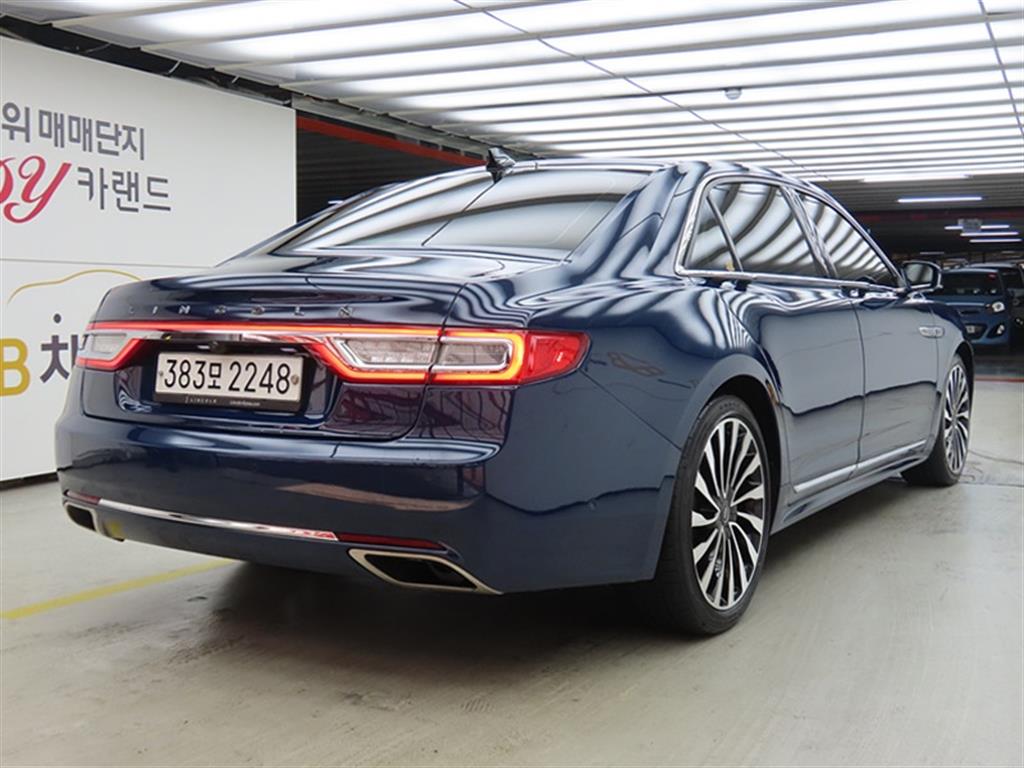 Lincoln Continental - Vista 4