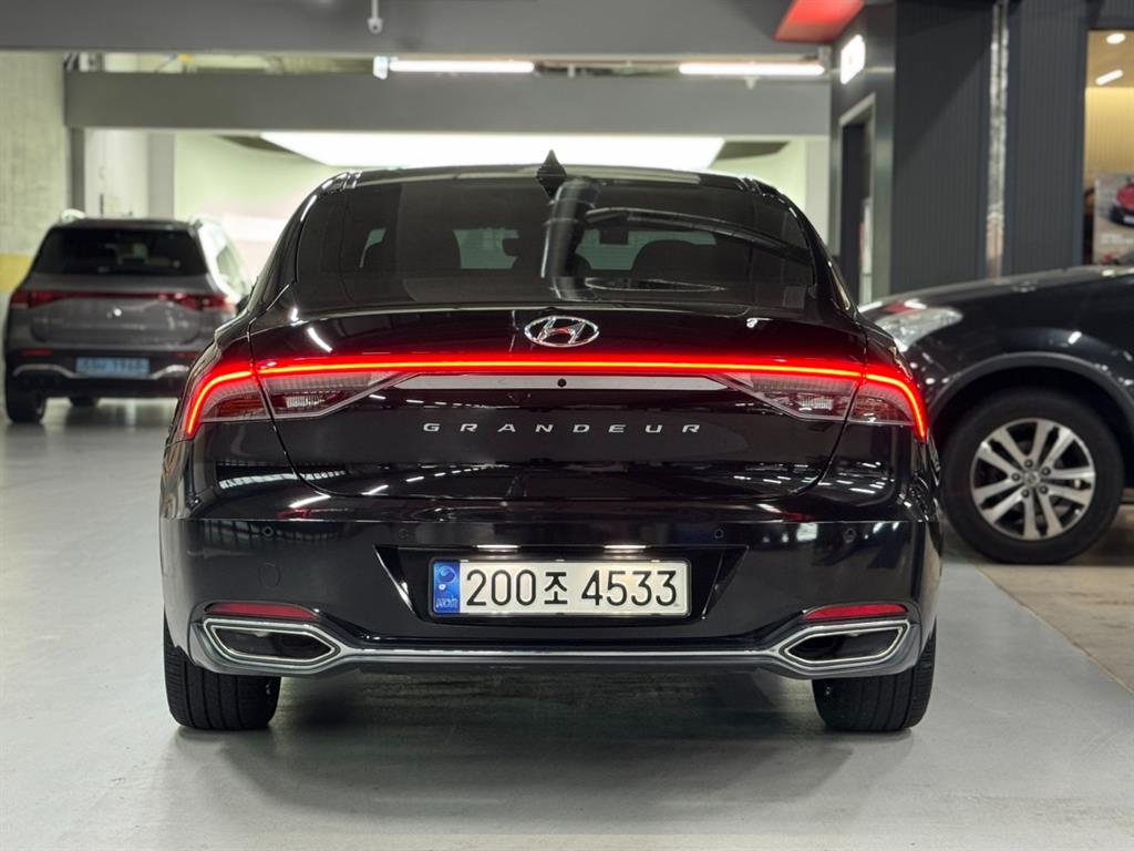 HYUNDAI Grandeur - Vista 4