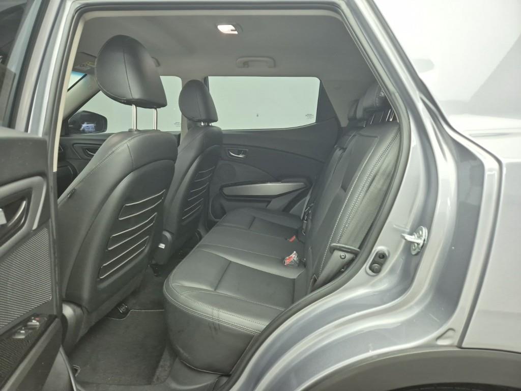 Ssangyong Tivoli - Vista 12