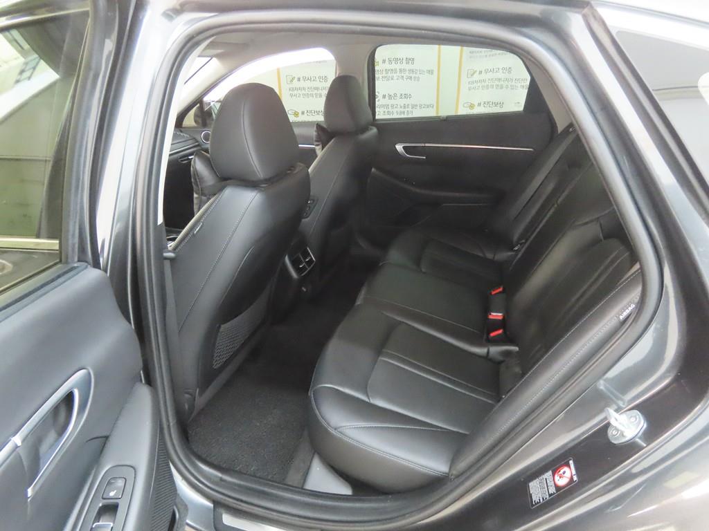 HYUNDAI Sonata - Vista 6