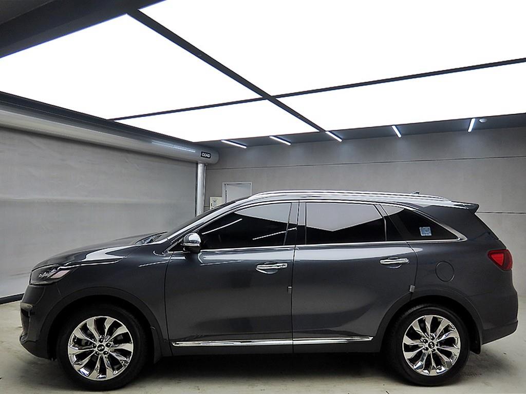 KIA Sorento - Vista 4