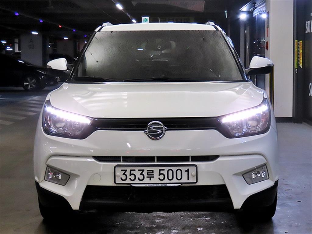 Ssangyong Tivoli - Vista 2