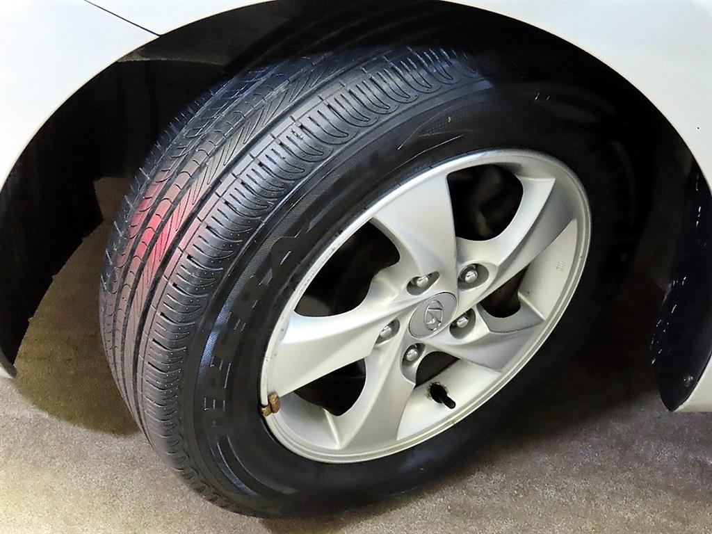 HYUNDAI Avante 2011 Gris - Importación desde Corea - HF Imports Iquique - Foto 17