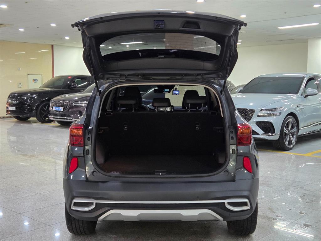 KIA Seltos 2022 Gris - Importación desde Corea - HF Imports Iquique - Foto 19