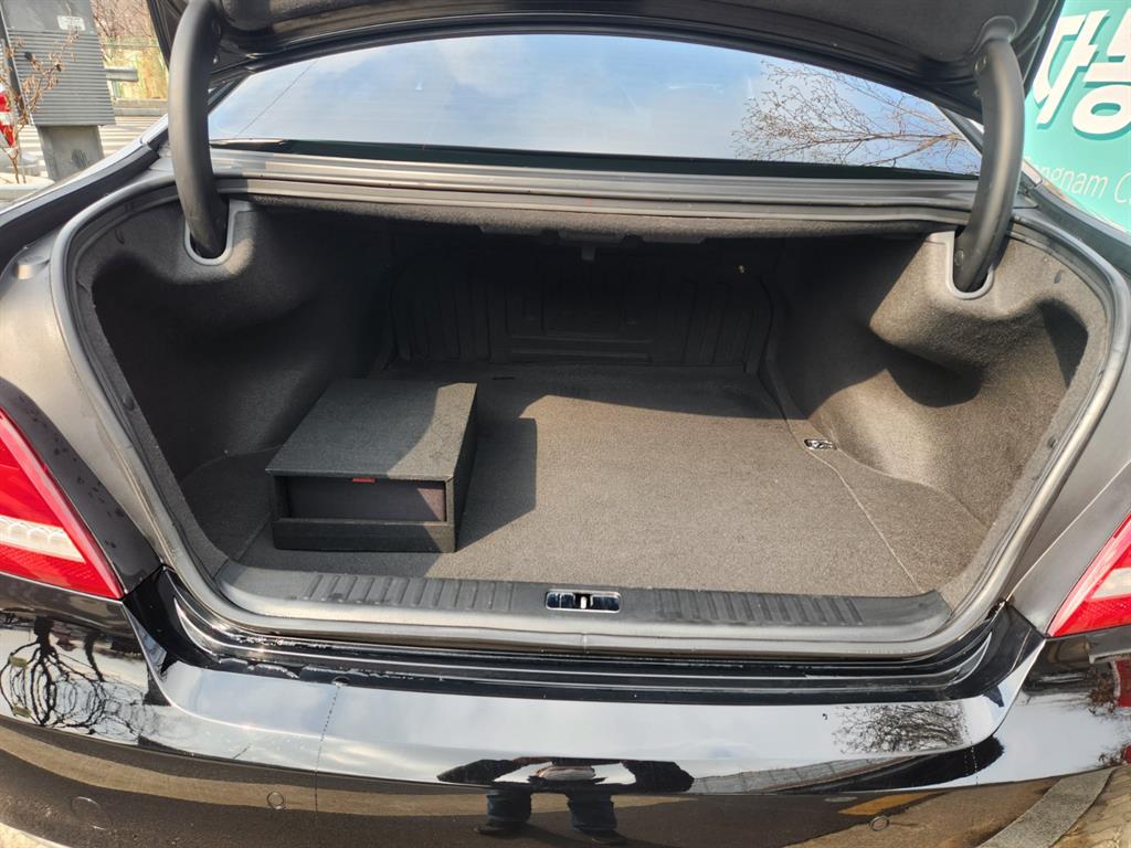 HYUNDAI Equus - Vista 5