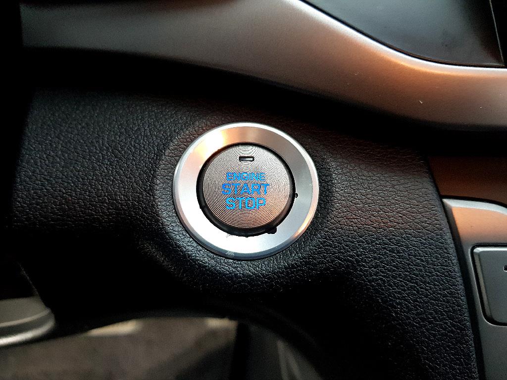 HYUNDAI Avante 2016 Gris - Importación desde Corea - HF Imports Iquique - Foto 16