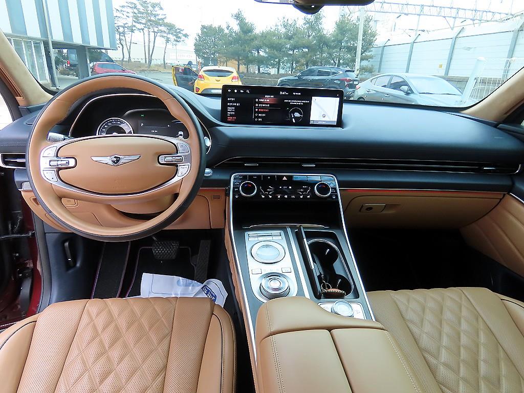 Genesis GV80 - Vista 7