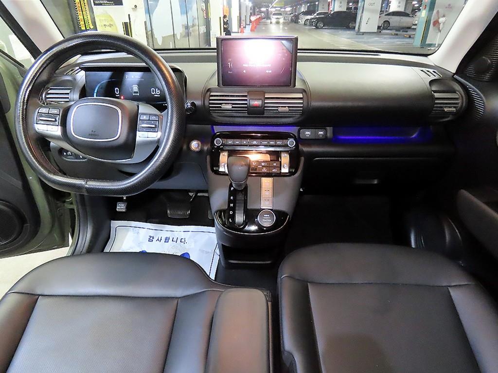 HYUNDAI Casper - Vista 10