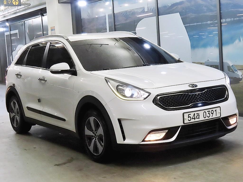 KIA Niro 2017 Blanco - Importación desde Corea - HF Imports Iquique - Foto 1