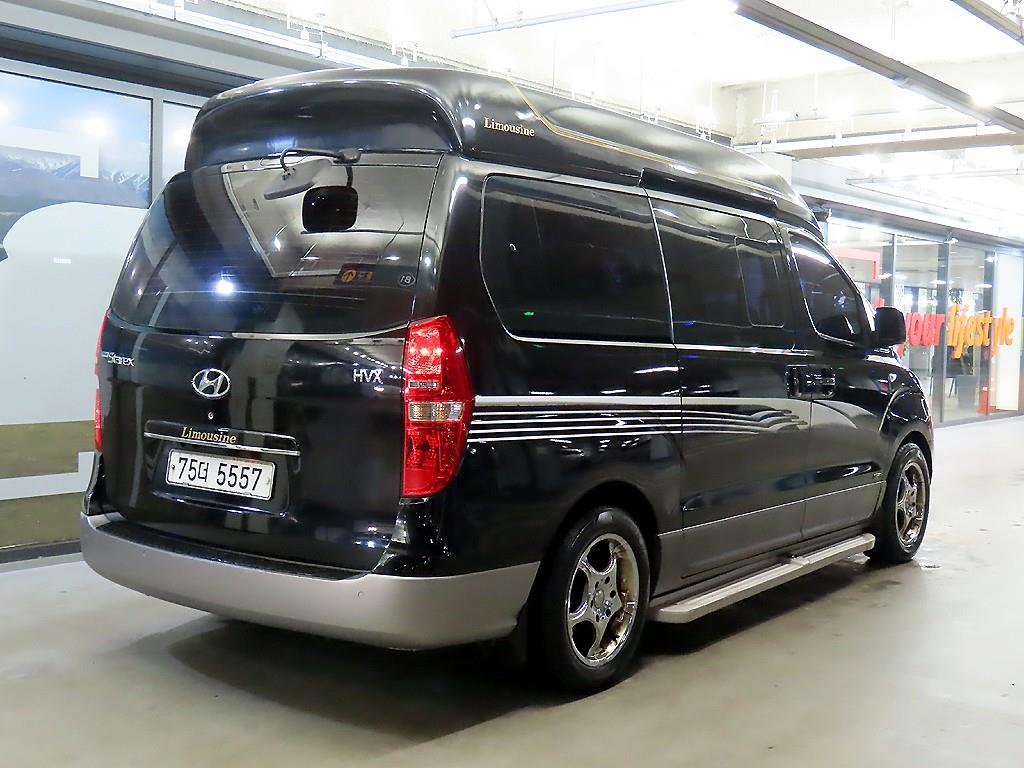 HYUNDAI Starex - Vista 4